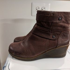 Keen Wedge Heeled Boots, size 7.5 (US) 38 (EU)